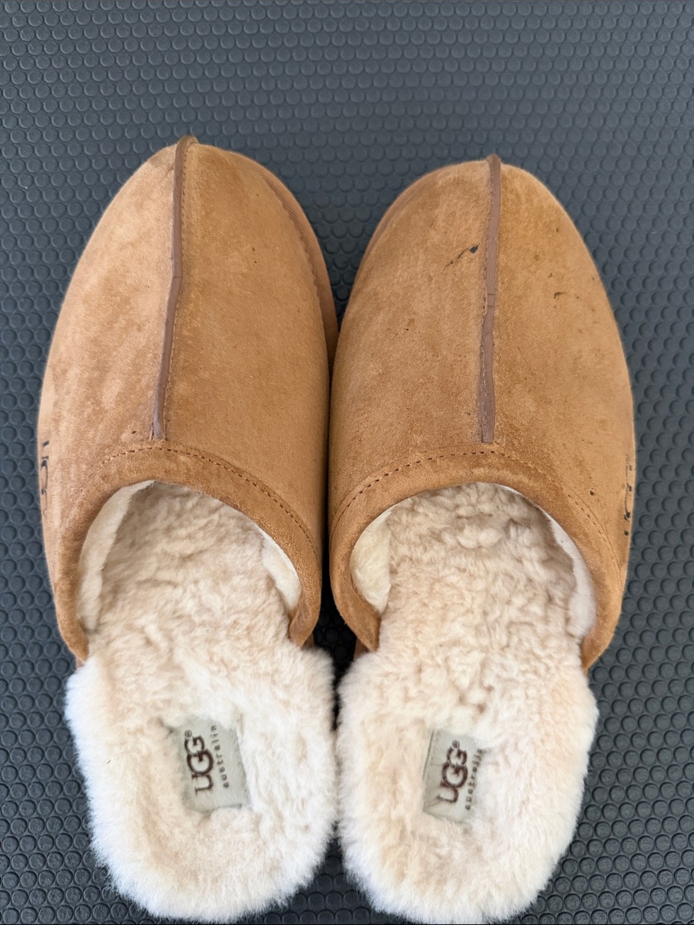 UGG Men's Chestnut Suede Shearling-Lined Slippers Size 10 Men’s Great Condition